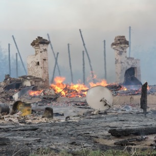 Более 20 домов сгорели в трех поселках Иркутской области вечером 24 мая