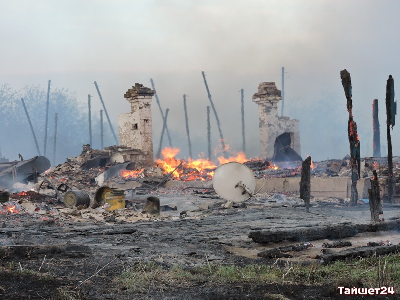 Михаил Малиновский: в Тайшетском районе сгорело 40 домов, более 100 человек остались без жилья