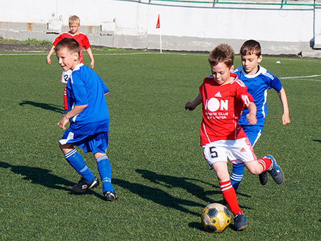 Футбольный турнир «Большие звезды светят малым» стартовал в Иркутске
