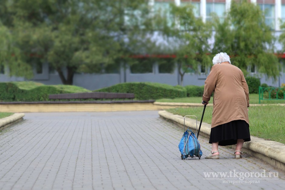 В Иркутской области перед судом предстанут обманывавшие бабушек лжецелительницы