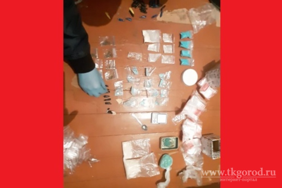 Сотрудники Братского линейного отдела МВД задержали женщин, перевозивших полкилограмма наркотиков
