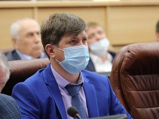 Депутат Заксобрания намерен решить проблемы ремонта и строительства дорог и соцобъектов в Усть-Куте