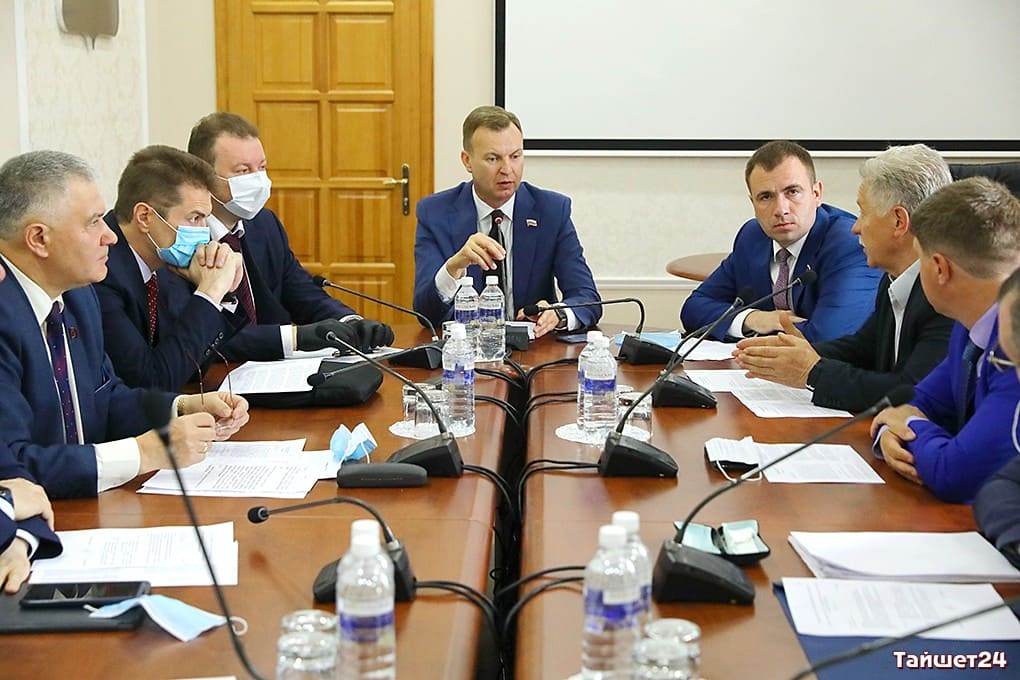 В Иркутской области одобрен проект постановления о досрочных выборах губернатора