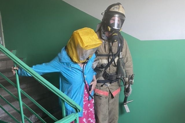 17 человек спасли на пожарах в Иркутской области