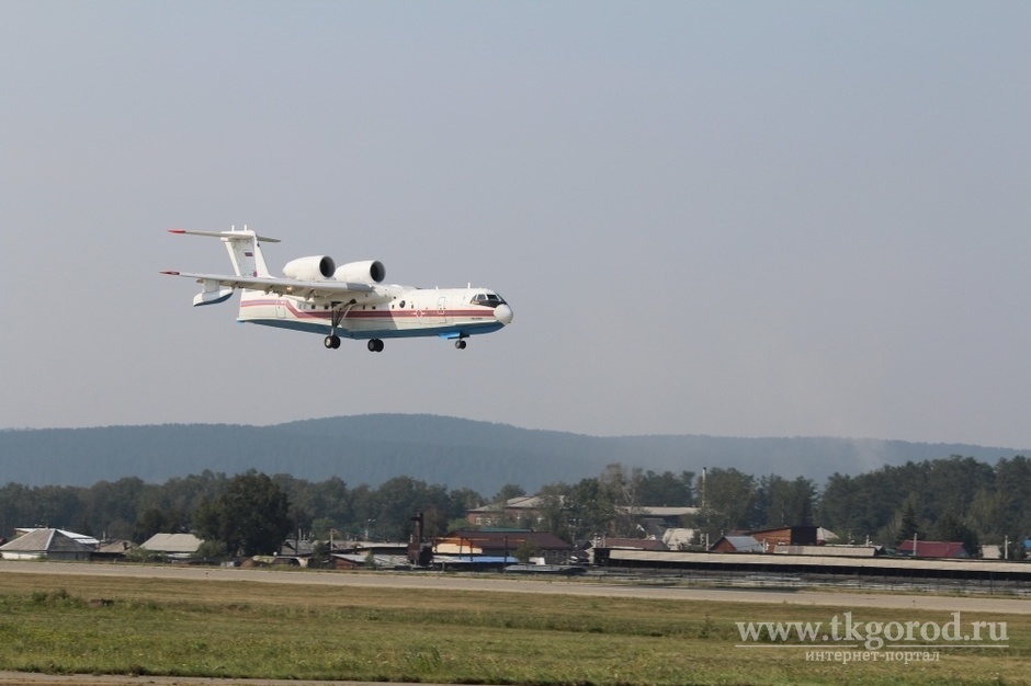 Авиация МЧС России прибыла в Иркутскую область для тушения крупных лесных пожаров