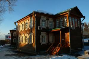 Владельцам 12 домов-памятников в Иркутске придется отремонтировать здания