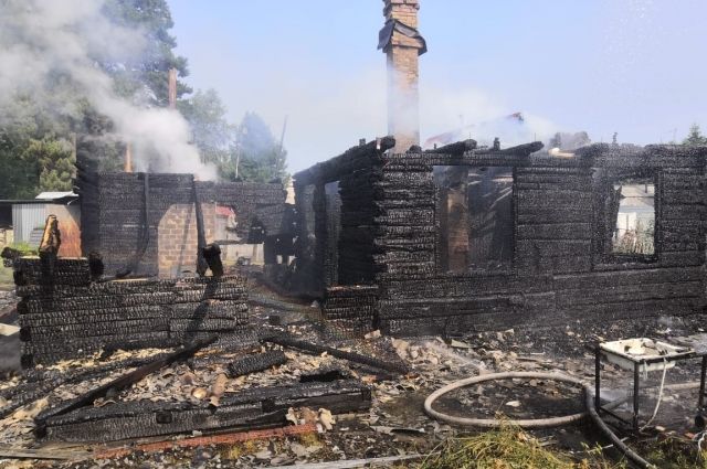 Подросток получил ожоги во время пожара в Иркутске