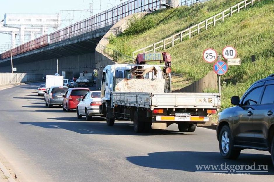 Движение по плотине Братской ГЭС будет затруднено в связи с ремонтом дорожного полотна