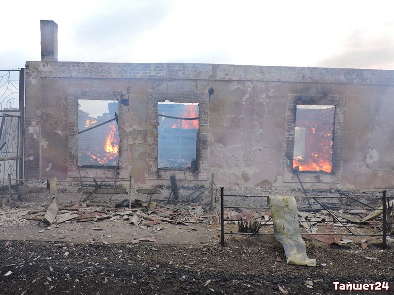 В селе Бирюса сгорел дом