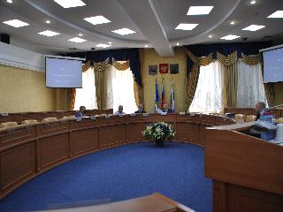 Комиссия Думы Иркутска по соцполитике за июль рассмотрела более 20 вопросов