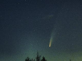 Иркутский планетарий приглашает участвовать в конкурсе фотографий самой яркой кометы