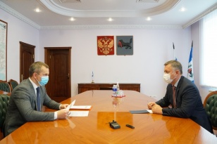Игорь Кобзев провел рабочую встречу с мэром Шелеховского района Максимом Модиным