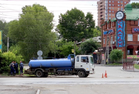 Мэр Иркутска Руслан Болотов поручил провести ревизию ливневой канализации