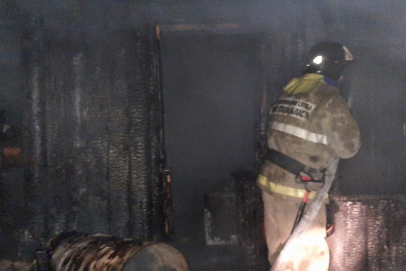 Человек погиб на пожаре в дачном доме в одном из садоводств Усть-Илимска