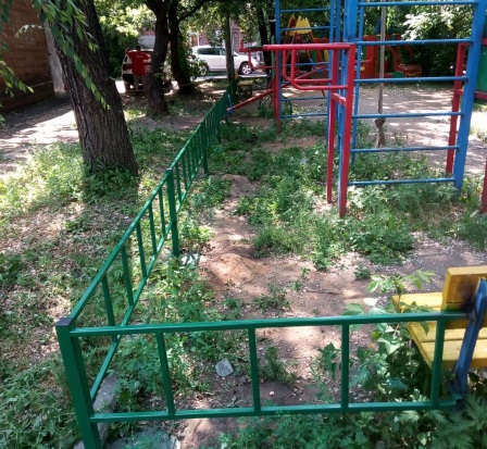 В Правобережном округе Иркутска отремонтировали более 50 детских и спортивных площадок
