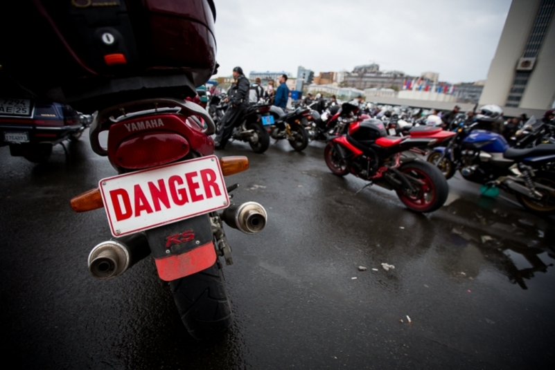 Для мотоциклистов готовят запрет, который лишит их всех преимуществ на дороге