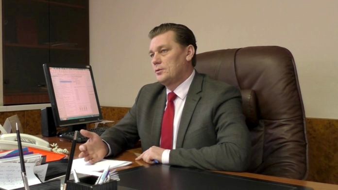 Мэра Саяногорска лишили прав на 1,5 года за пьяную езду