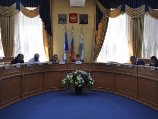 В Иркутске на заседаниях комиссий по ЖКХ рассмотрели рекордное количество вопросов