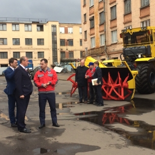 Иркутская область договорилась о сотрудничестве с Петербургским тракторным заводом