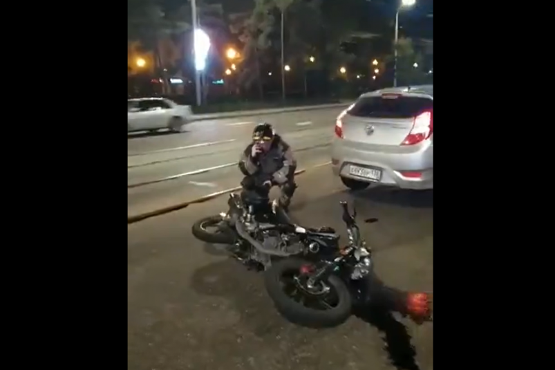 Несовершеннолетний мотоциклист пострадал в ДТП на улице Ленина в Иркутске