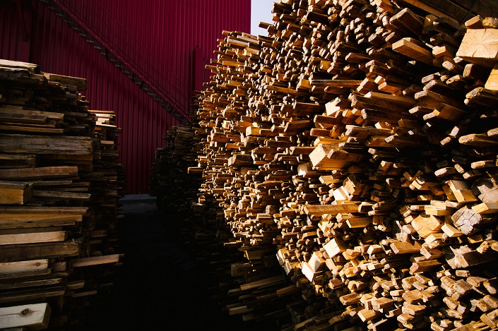 В Тайшете предприниматель незаконно продал в Китай древесину на 2,2 миллиона рублей