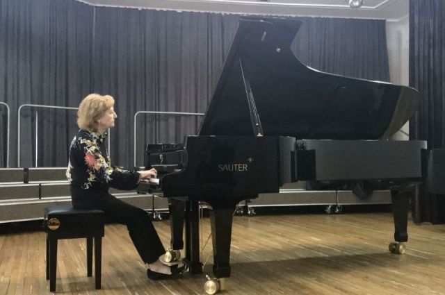 Концертный рояль премиум-класса появился в Иркутском музыкальном колледже