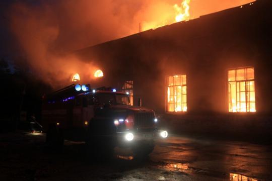 В результате пожара на территории бывшего ИВВАИУ сгорели музей и храм