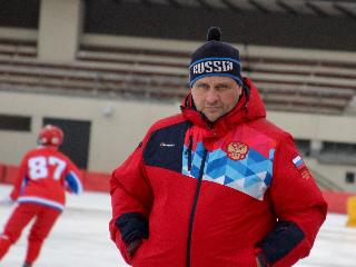 Хоккей с мячом в Иркутске: проблем много, тренеров мало. Взгляд Александра Межуева на ситуацию
