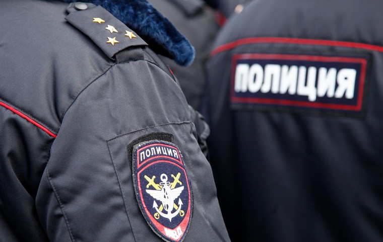 Замначальника полиции Красноярска поймали на вымогательстве взятки в 2,5 миллиона рублей
