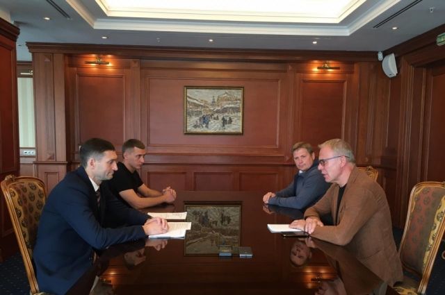 Зампред комитета Госдумы по спорту Вячеслав Фетисов прибыл в Приангарье