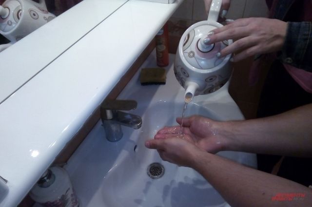 Горячую воду отключат в некоторых домах Иркутска до 14 августа
