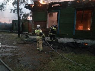 МЧС разбирается в обстоятельствах крупного пожара в больнице в Иркутской области