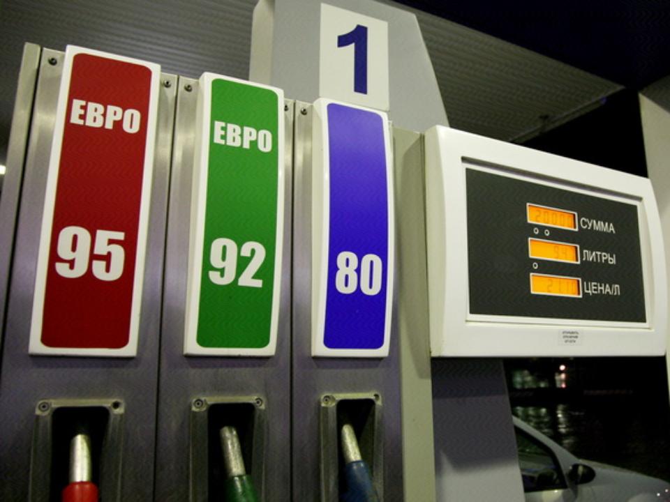 В Иркутске и Чите литр бензина стоит дороже чем в других сибирских городах