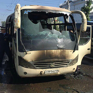 В Иркутске маршрутный автобус с пассажирами загорелся во время движения