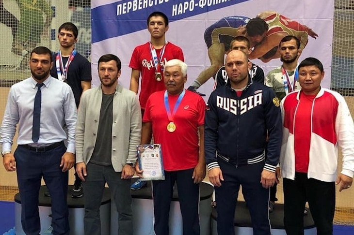Федор Балтуев стал победителем первенства России по вольной борьбе среди юниоров