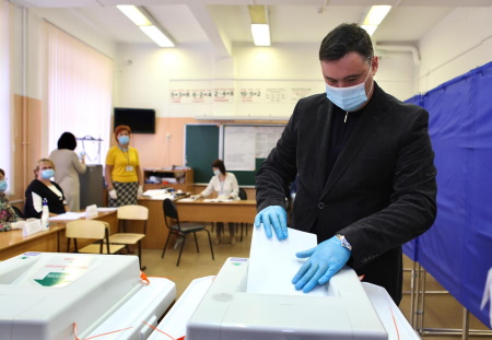 Руслан Болотов проголосовал на выборах Губернатора Иркутской области