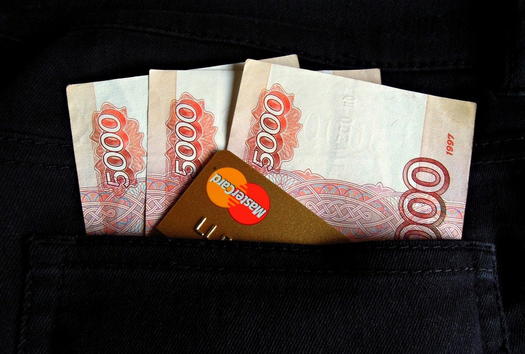 Жители Иркутской области с начала года отдали мошенникам свыше 250 миллионов рублей