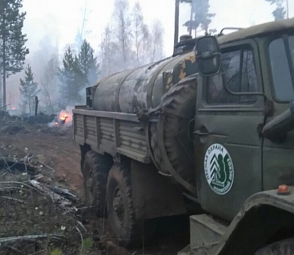 Пять пожаров потушили за сутки в лесах Иркутской области