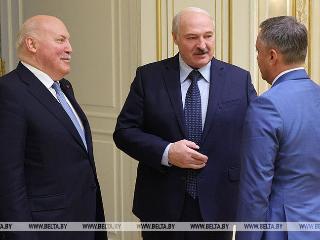Лукашенко поздравил Кобзева с победой на выборах и пообещал работать с Иркутской областью