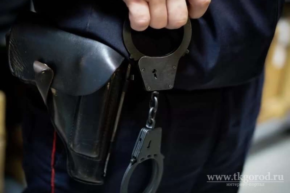 В Ангарске полицейские задержали преступника, напавшего на пожилого мужчину