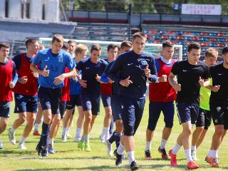 Как футболисты иркутского "Зенита" переживают кризис: рассказывает Максим Счастливцев