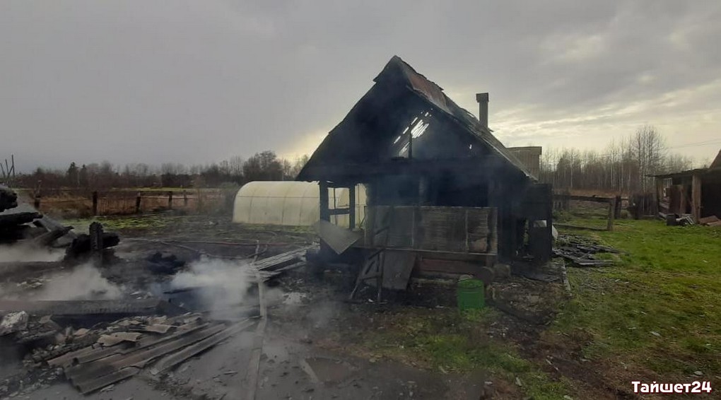 В деревне Коновалово сгорел жилой дом, в Бирюсинске – баня
