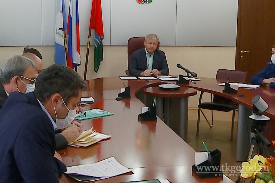 В администрации Братска состоялось совещание, посвященное заморозке строительства ЖК «Курчатовский». Возобновить стройку обещали в ноябре
