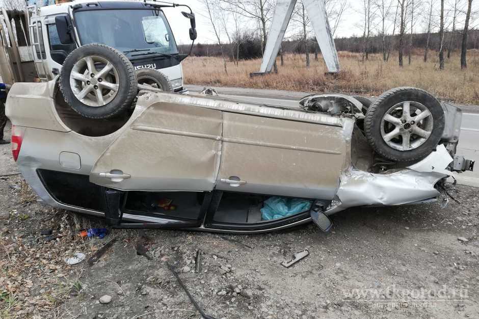 В Братске три человека пострадали в результате аварии по дороге на БрАЗ
