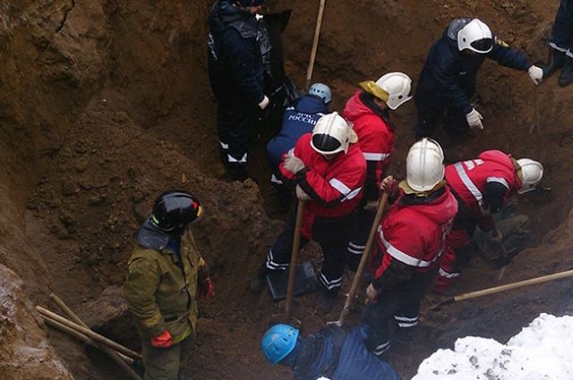 В Иркутске при обвале грунта погибли двое рабочих