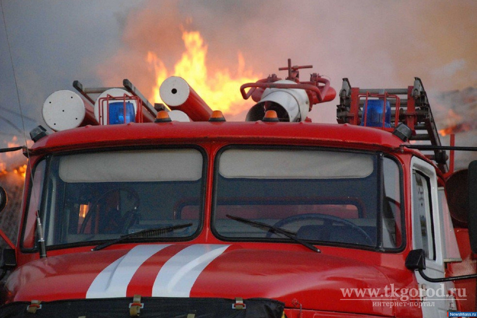 На пожаре в шиномонтажной мастерской в Иркутске погиб мужчина