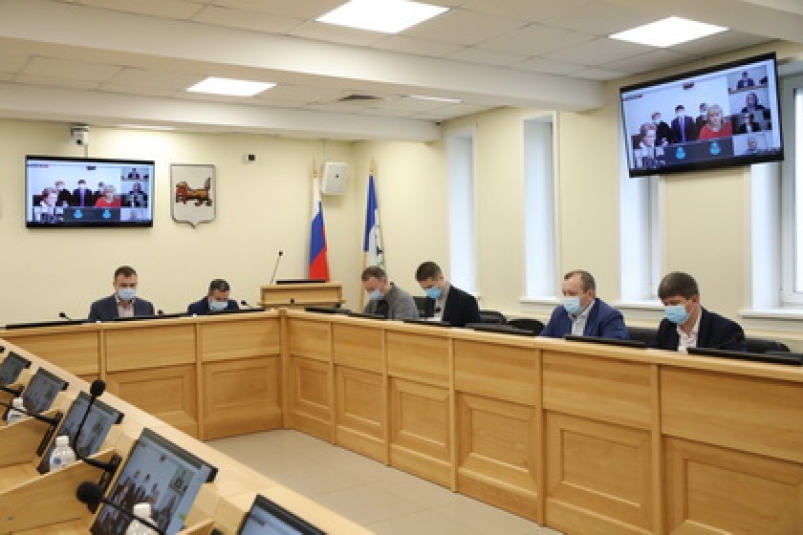 Комитет по госстроительству ЗС Приангарья одобрил кандидатуры мировых судей