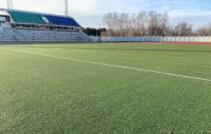 Искусственное футбольное поле уложили на стадионе &#8220;Ангара&#8221; в Ангарске