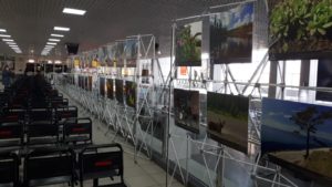 Мобильная выставка снимков Байкала появилась в иркутском аэропорту