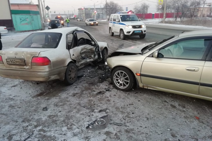 Два 17-летних подростка пострадали в аварии в Нижднеудинске